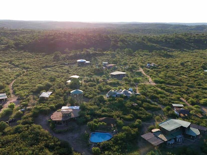 El complejo de casas ecológicas visto desde el aire.